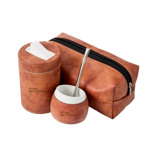 Neceser con mate, bombilla y lata